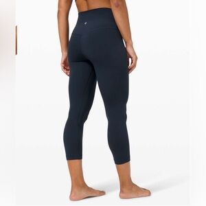 Lululemon Align Crop *21"
True Navy size 12